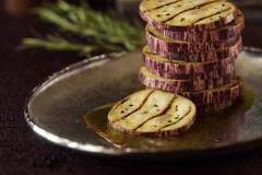 Aubergine_Stapel_Corona_02