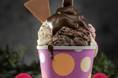Eisszene_Becher_2022_Schoki